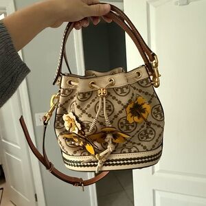 NWT Tory Burch Floral Bucket Bag